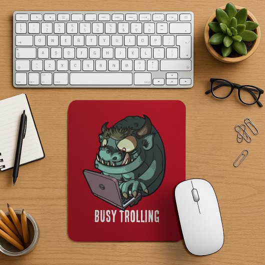 Funny Internet Troll beschäftigt Trolling Laptop C Mousepad
