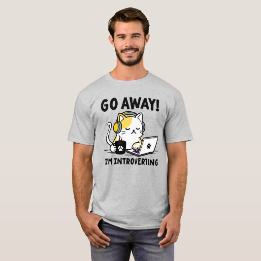 Funny Introvert Antisocial Cat T-Shirt (Vorne ganz)