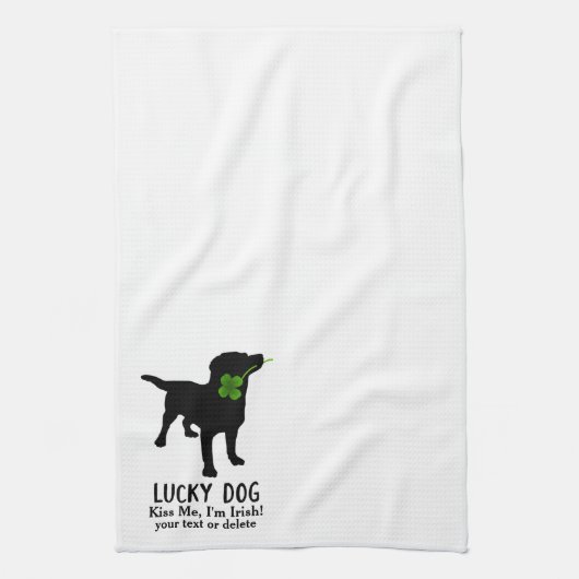 Funny Irish St. Patrick's Day Black Lab Lucky Dog Küchentuch (Vertikal)