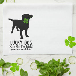 Funny Irish St. Patrick's Day Black Lab Lucky Dog Küchentuch