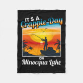 Funny It's a Crappie Day on Minocqua Lake Fleecedecke (Vorderseite)