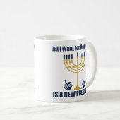 Funny Jewish Anti Trump Politisch Hanukkah Kaffeetasse (VorderseiteRechts)