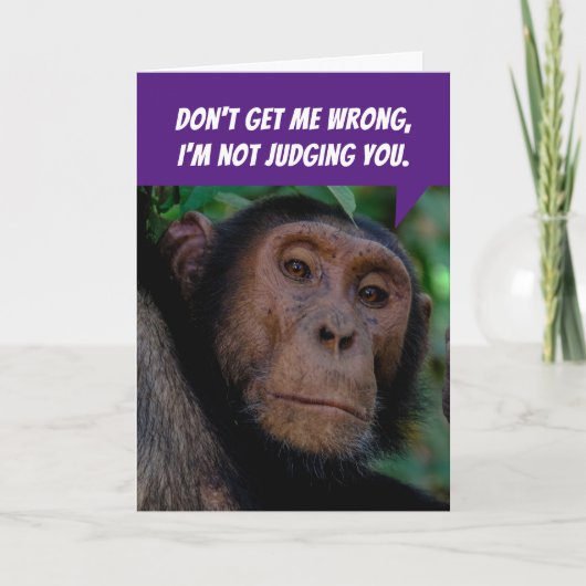 Funny Judgmental Monkey - Assessing You Birthday Karte (Vorderseite)