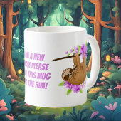 Funny junge Mutter Schluckkaffee Kaffeetasse