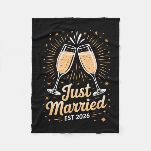 Funny Just Married Newlywed Honeymoon Couple 2026 Fleecedecke (Vorderseite)