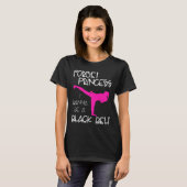 Funny Karate Shirt Girl Black Belt Martial Arts Gi (Vorne ganz)