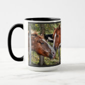 Funny Kastnut Stallion & Mare in einem waldreichen Tasse (Links)