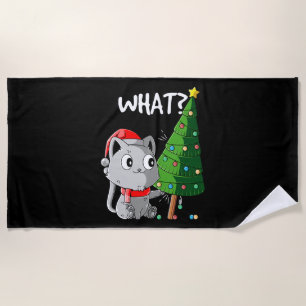 Funny Katze Pushing Weihnachtsbaum über Katze, was Strandtuch