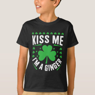 Funny Kiss Me Ich bin eine irische Ingwer Familie T-Shirt