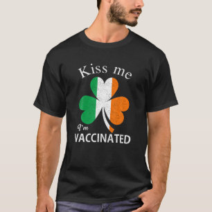 Funny Kiss Me Ich bin irisch T-Shirt