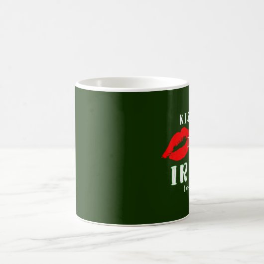 Funny Kiss Me Ich bin Irish St Patrick's Day Spaß Kaffeetasse (Mittel)