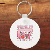 Funny Kiss Me I'm 67 Cute Valentine's Day Couples  Schlüsselanhänger (Vorderseite)