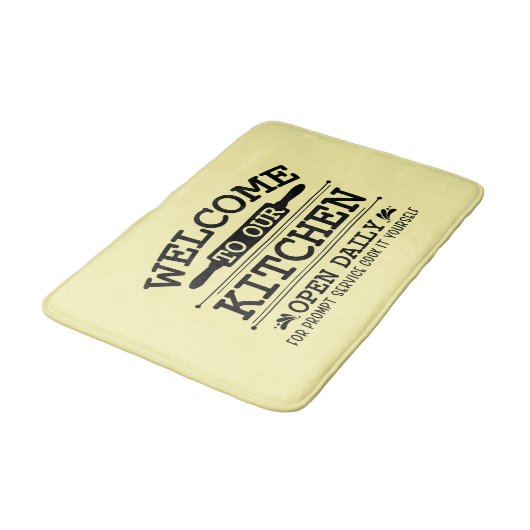 Funny kitchen cooking word art badematte (Schrägansicht)
