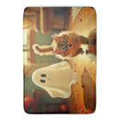 Funny Kitten Spooky Friend Badematte (Vorderseite Vertikal)