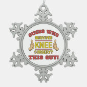 Funny Knee Operation Schneeflocken Zinn-Ornament (Vorderseite)