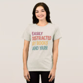 Funny Knitting Shirt – Easily Distracted by Knitti (Vorderseite voll)