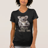 Funny Koala Drink Kaffee bearbeitbarer Text T-Shirt (Vorderseite)