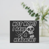 Funny Kopfschmerzen Skull Postkarten (Stehend Vorderseite)