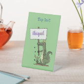 Funny Krocodil-Alarm mit Schild Cartoon (In SItu)