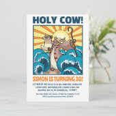 Funny Kuh Heilige Kuh! Big Birthday Party Cartoon Einladung (Stehend Vorderseite)