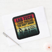 Funny Labrador tech zitiert Labortechniker Spaß Quadratischer Aufkleber (Umschlag)