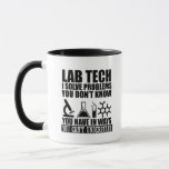 Funny Labrador tech zitiert Labortechniker Spaß Tasse<br><div class="desc">Liebe du Chemie oder Biologie? Wenn ja, dann ist dies die Illustration für Sie, besonders wenn Sie Labortechniker oder Wissenschaftler sind. Es gibt viele Labrador-Tech-Designs da draußen, aber wie viele von ihnen sind sinnvoll? Das ist es, was dieses " Labrador Technician I Löse Probleme " Design so großartig macht. Sie...</div>
