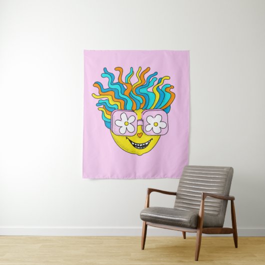 Funny Lächeln Charakter mit rosa Brillen farbig Wandteppich (Beispiel)