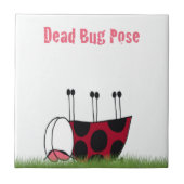 Funny Ladybug Dead Bug Yoga Pose Fliese (Vorderseite)
