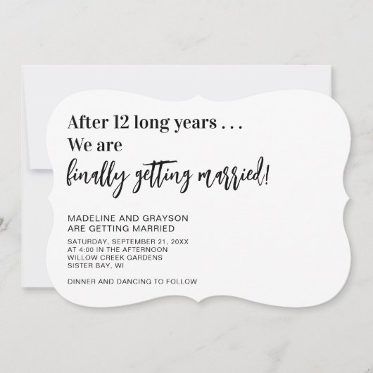 Funny Lässig Getting Married Wedding Einladung (Vorderseite)