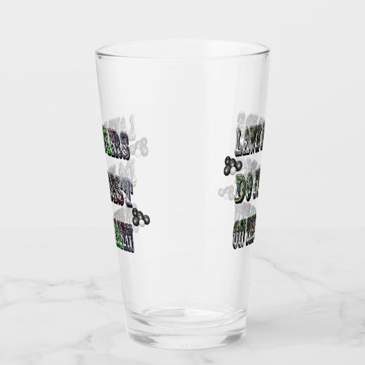 Funny Lawlers tun es am besten auf grün, Glas (Links)
