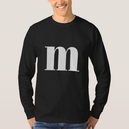 Funny Letter M Chocolate Candy Halloween Team Grup T-Shirt (Vorderseite)
