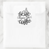 Funny Life beginnt nach dem Coffee Sticker Siegel (Tasche)