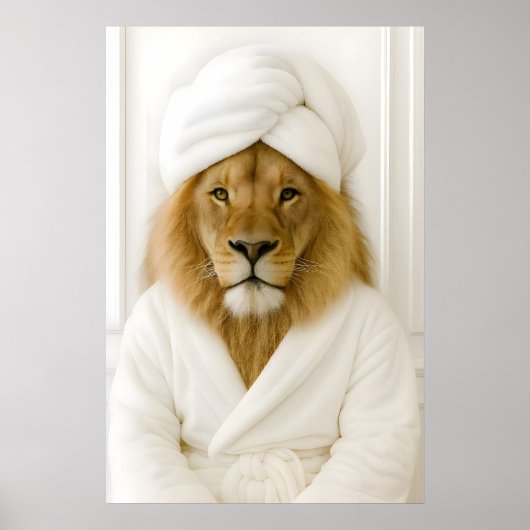 Funny Lion Bathroom Print, Lion In Bathrobe Poster (Vorne)