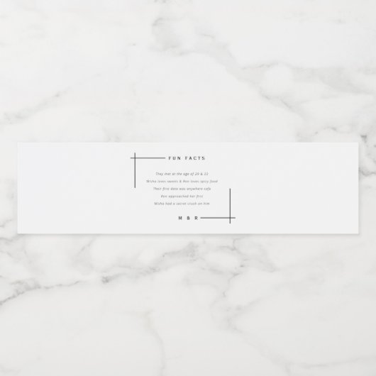 Funny, lustige Fakten minimalistische Hochzeit Wasserflaschenetikett (Einzelnes Label)