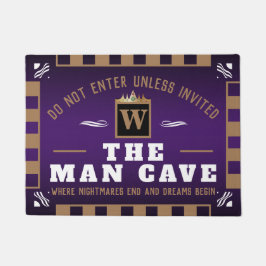Funny MAN CAVE mit Monogramm | LILA Empfang Fußmatte
