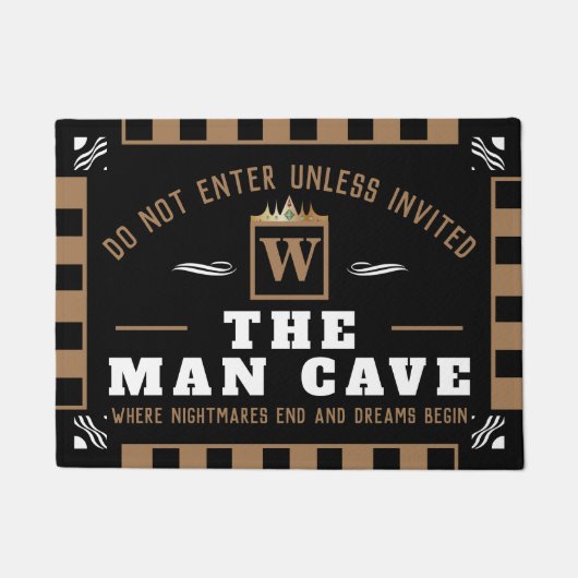 Funny MAN CAVE mit Monogramm | SCHWARZE Begrüßung Fußmatte (Vorderseite)