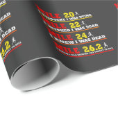 Funny Marathoner Runner Gedanken Laufender Joke Geschenkpapier (Rolleneckpunkt)