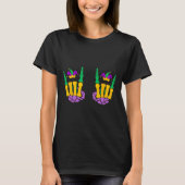 Funny Mardi Gras Skeleton Hands Rock On Devil Horn T-Shirt (Vorderseite)