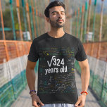 Funny Math Nerd Geburtstag Formel Science Fan Love T-Shirt<br><div class="desc">Wir stellen Ihnen unsere individuell gestaltbaren lustigen Geburtstags-T - Shirt vor! Feiern Sie Ihren besonderen Tag stilvoll mit einem Shirt, das einzigartig für Sie ist. Mit unserem einfach zu bedienenden Online-Design-Tool können Sie ein Geburtstags-Shirt erstellen, das Ihre Persönlichkeit und Ihren Spaß widerspiegelt. Egal, ob Sie gewollt haben, eine kühne Aussage...</div>