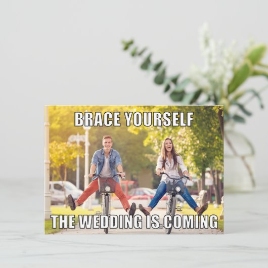 Funny Meme Style Foto Wedding Save the Date Einladung (Stehend Vorderseite)