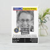 Funny Mens Birthday Humore Police Mugshot Joke Einladung (Stehend Vorderseite)