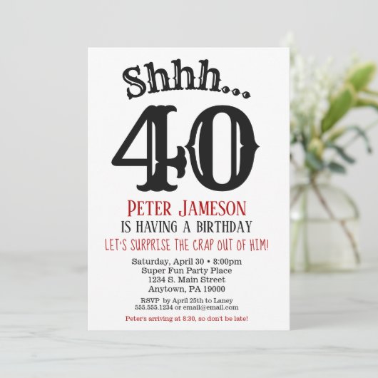 Funny Men's Surprise Party Einladung Schwarz-weiß (Stehend Vorderseite)