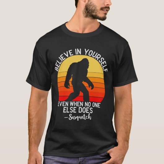 Funny Message von Big Foot/Sasquatch T-Shirt (Vorderseite)
