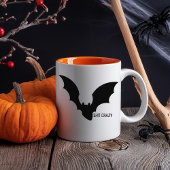 Funny Minimal Halloween Black Bat Crazy Tasse