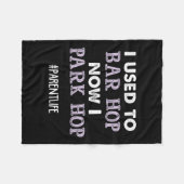 Funny Mom Saying Parent Quote Park Mommy Life New Fleecedecke (Vorderseite (Horizontal))