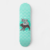 Funny Mops; Aqua Zickzack Skateboard (Vorderseite)