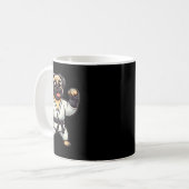 Funny Mops Doing Karate Martial Arts Kaffeetasse (Vorderseite Links)