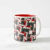 Funny Mops Weihnachtsmuster Zweifarbige Tasse (VorderseiteRechts)