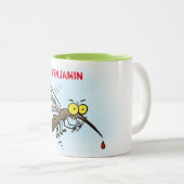 Funny Moskito Cartoon Zweifarbige Tasse (VorderseiteRechts)