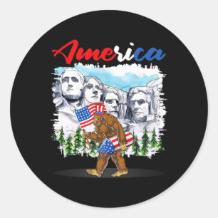 Funny Mount Rushmore Bigfoot American Flag Indepen Runder Aufkleber